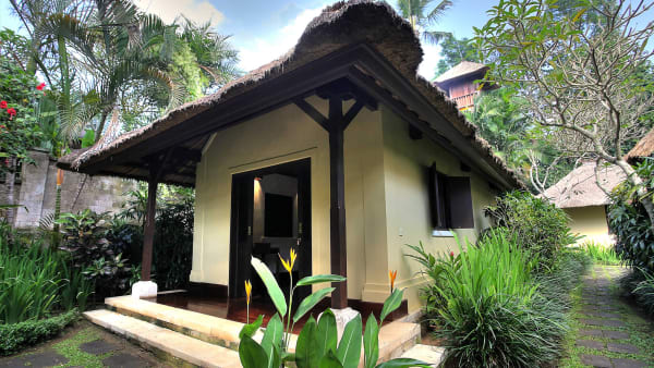 Villa Alamanda - The Garden beautiful suite